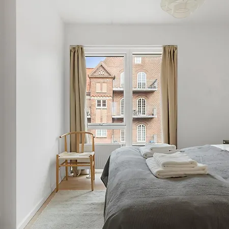 A Stylish Getaway In Modern Surroundings Appartamento Århus