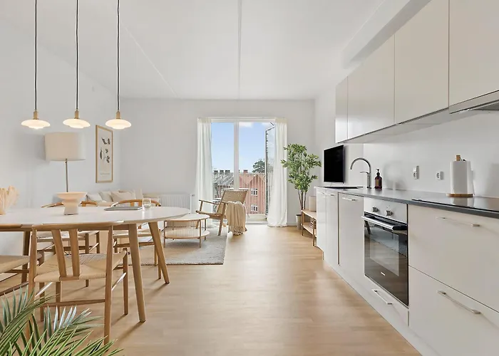 A Stylish Getaway In Modern Surroundings Århus