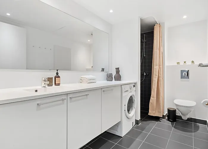 A Stylish Getaway In Modern Surroundings Århus